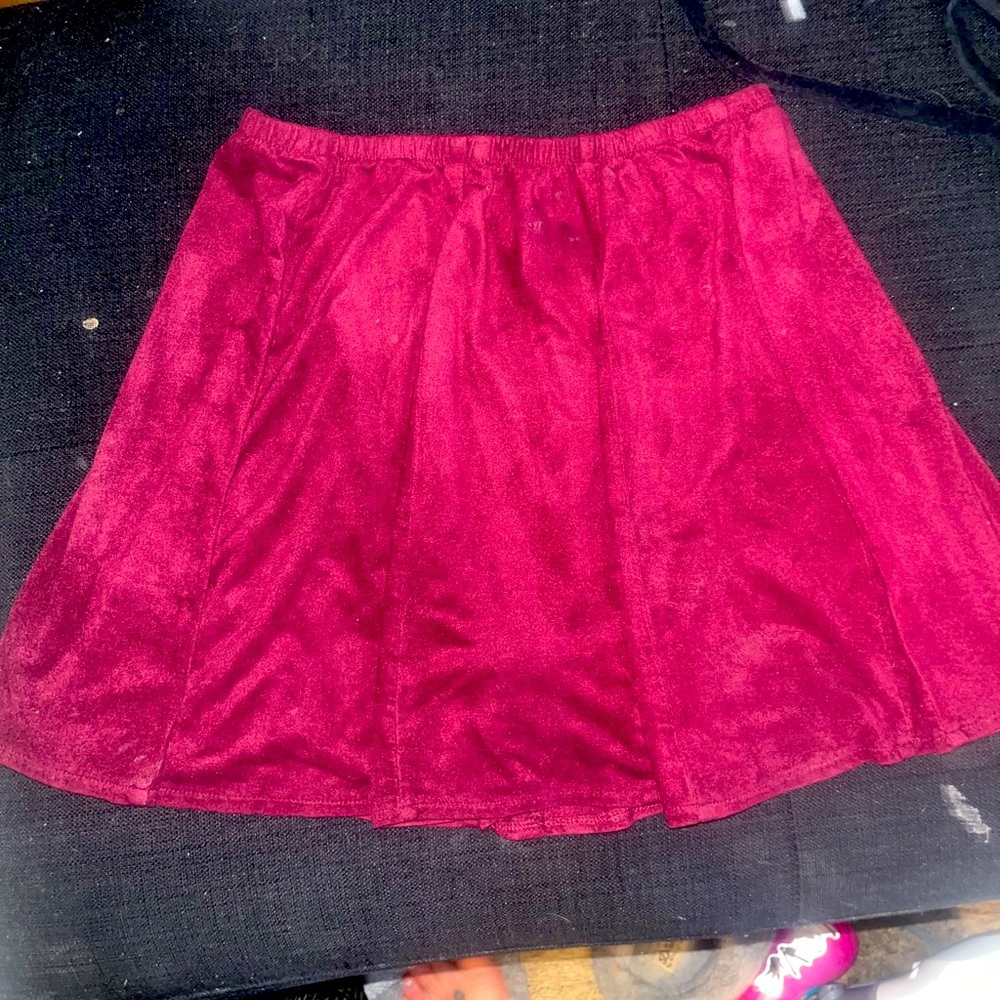 Brandy Melville maroon flowey suede pull up skirt one size it all